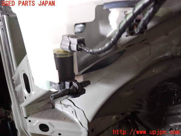 1UPJ-26256791]CX-60(KH3P)ウォッシャータンク1 中古_m0003.jpg