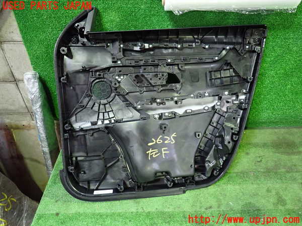 1UPJ-26251264]CX-60(KH3P)左前ドア内張り 中古_m0004.jpg