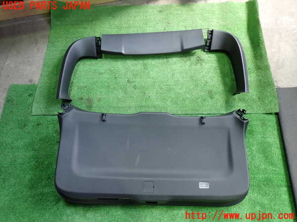 1UPJ-26251578]CX-60(KH3P)バックドア内張り 中古_m0001.jpg