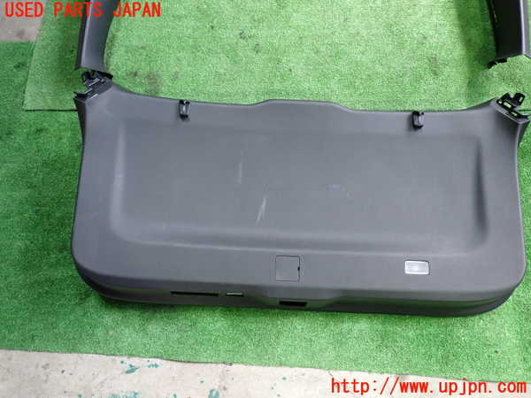 1UPJ-26251578]CX-60(KH3P)バックドア内張り 中古_m0003.jpg