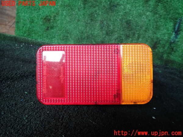 1UPJ-26261530]スーパーキャリイ(DA16T)右テールランプ 中古_m0001.jpg