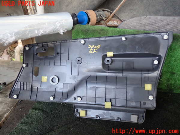 1UPJ-26261264]スーパーキャリイ(DA16T)左ドア内張り 中古_m0004.jpg