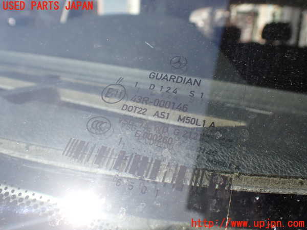 1UPJ-26271195]ベンツ GLK300 4MATIC X204(204981)フロントガラス GUARDIAN M50L1 中古_m0003.jpg