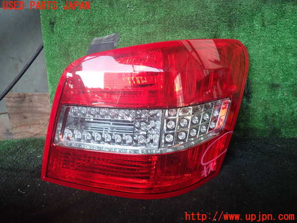 1UPJ-26271530]ベンツ GLK300 4MATIC X204(204981)右テールランプ 中古_m0001.jpg