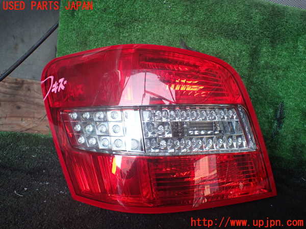 1UPJ-26271536]ベンツ GLK300 4MATIC X204(204981)左テールランプ 中古_m0001.jpg