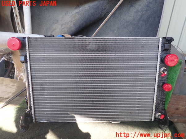 1UPJ-26272321]ベンツ GLK300 4MATIC X204(204981)ラジエーター1 中古_m0001.jpg