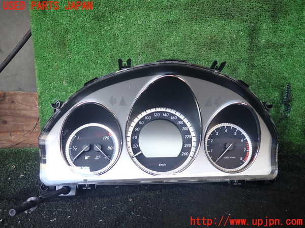 1UPJ-26276170]ベンツ GLK300 4MATIC X204(204981)スピードメーター 中古_m0001.jpg