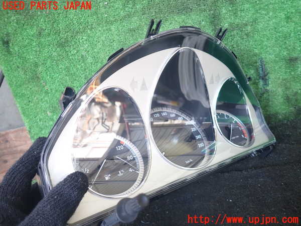 1UPJ-26276170]ベンツ GLK300 4MATIC X204(204981)スピードメーター 中古_m0002.jpg