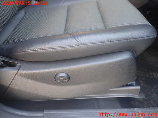 1UPJ-26277065]ベンツ GLK300 4MATIC X204(204981)助手席シート 中古_m0004.jpg
