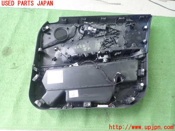 5UPJ-26281264]BMW ミニ(MINI)クーパーD クロスオーバー(YT20 F60)左前ドア内張り 中古_m0003.jpg