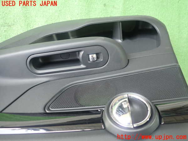 1UPJ-26281294]BMW ミニ(MINI)クーパーD クロスオーバー(YT20 F60)右後ドア内張り 中古_m0002.jpg