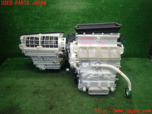 1UPJ-26296081]クラウン アスリート ハイブリッド(AWS210)エバポレーター1 中古_m0001.jpg