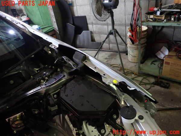 5UPJ-26301082]プリウス(ZVW60)左前フェンダー 中古_m0004.jpg