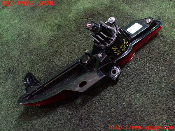 1UPJ-26301156]プリウス(ZVW60)左リアコーナーランプ 中古_m0002.jpg