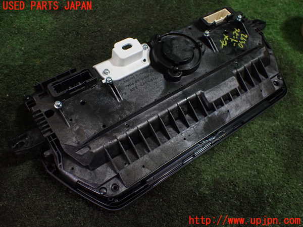 1UPJ-26306170]プリウス(ZVW60)スピードメーター 中古_m0003.jpg