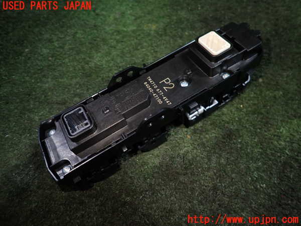 1UPJ-26306240]プリウス(ZVW60)右前パワーウィンドウスイッチ 中古_m0002.jpg
