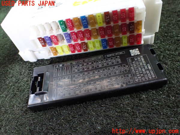 1UPJ-26306741]プリウス(ZVW60)ヒューズボックス1 中古_m0004.jpg