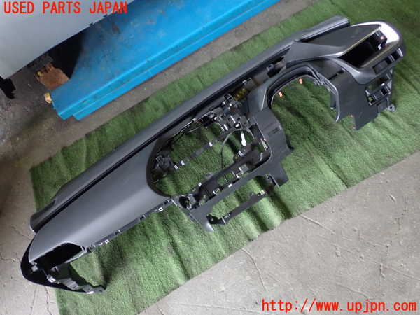 1UPJ-26307505]プリウス(ZVW60)ダッシュボード 中古_m0001.jpg
