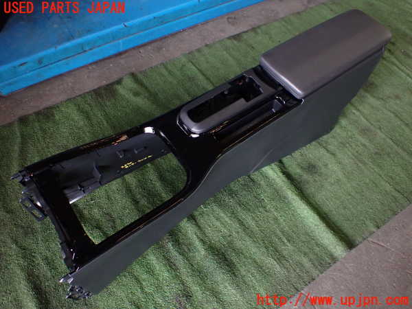 1UPJ-26307540]プリウス(ZVW60)センターコンソール 中古_m0002.jpg