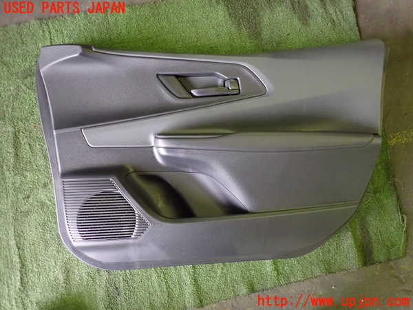 1UPJ-26301234]プリウス(ZVW60)右前ドア内張り 中古_m0001.jpg
