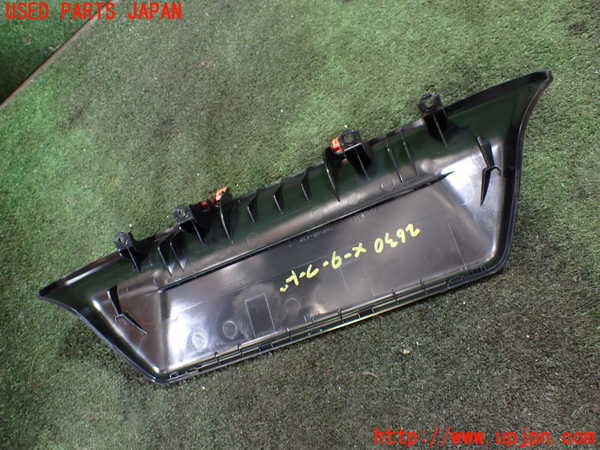 1UPJ-26307510]プリウス(ZVW60)メーターフード 中古_m0002.jpg