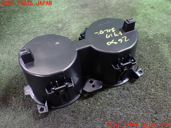 1UPJ-26307810]プリウス(ZVW60)ドリンクホルダー 中古_m0002.jpg