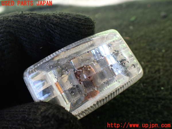 5UPJ-26311162]ランクル80系(HDJ81V)左ウィンカーレンズ 中古_m0002.jpg