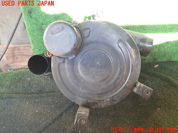 5UPJ-26312560]ランクル80系(HDJ81V)エアクリーナーボックス 中古_m0002.jpg