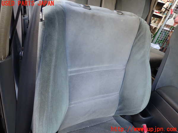 1UPJ-26317035]ランクル80系(HDJ81V)運転席シート 中古_m0002.jpg