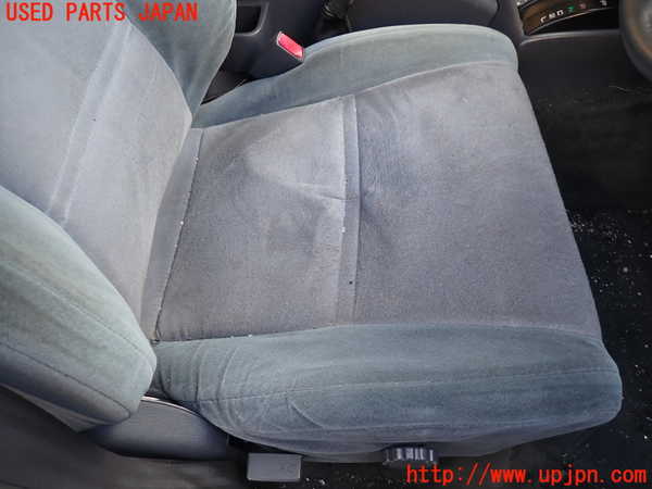 1UPJ-26317035]ランクル80系(HDJ81V)運転席シート 中古_m0003.jpg