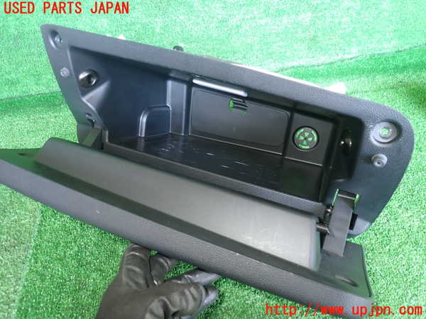5UPJ-26327516]BMW ミニ(MINI)ジョンクーパーワークス(JCW)(XMJCW)(F56)グローブボックス1 中古_m0002.jpg