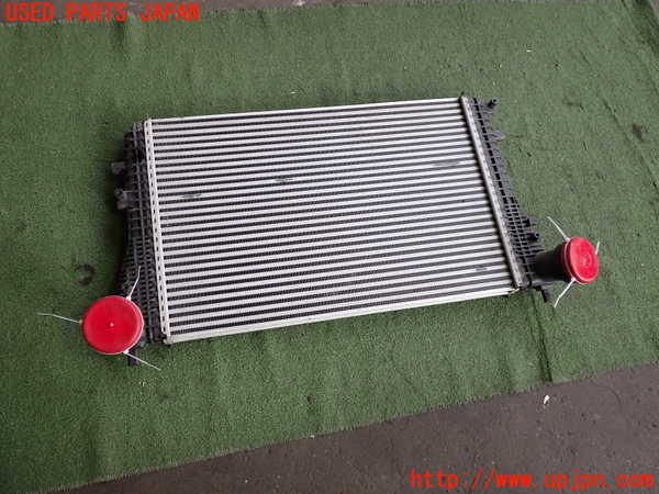 2UPJ-26332451]VW ゴルフ カブリオレ(カブリオ)(1KCAVK)インタークーラー1 中古_m0001.jpg