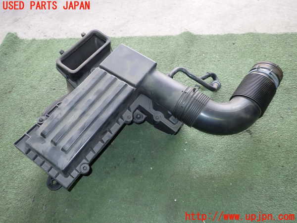 2UPJ-26332560]VW ゴルフ カブリオレ(カブリオ)(1KCAVK)エアクリーナーボックス 中古_m0001.jpg