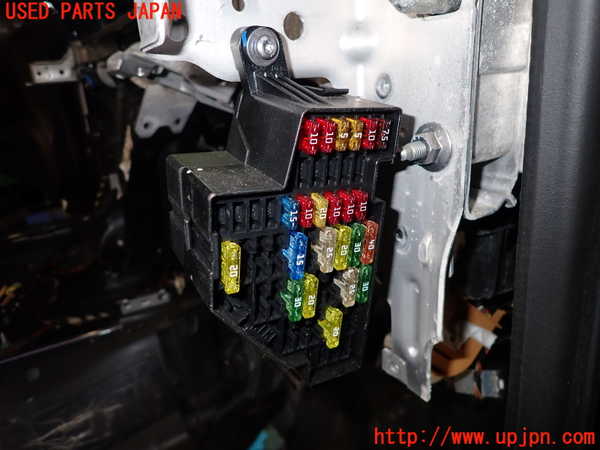 2UPJ-26336742]VW ゴルフ カブリオレ(カブリオ)(1KCAVK)ヒューズボックス2 中古_m0001.jpg