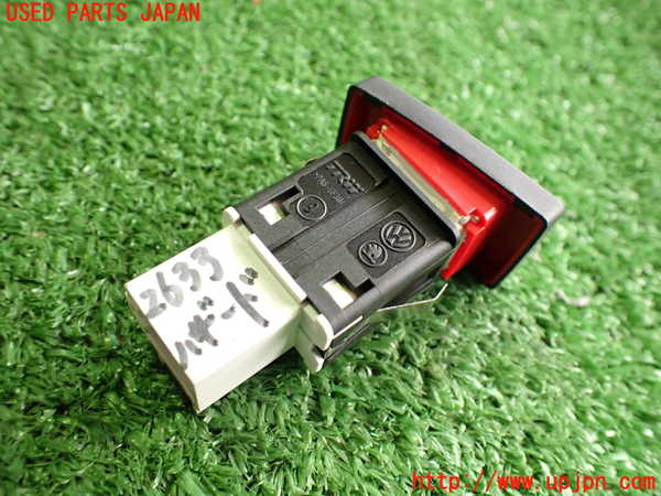 2UPJ-26336290]VW ゴルフ カブリオレ(カブリオ)(1KCAVK)ハザードスイッチ 中古_m0002.jpg