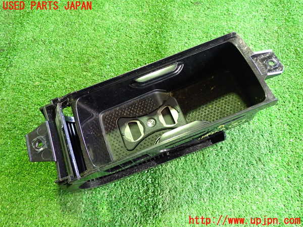 2UPJ-26337842]VW ゴルフ カブリオレ(カブリオ)(1KCAVK)小物入れ2 【ジャンク品】 中古_m0001.jpg