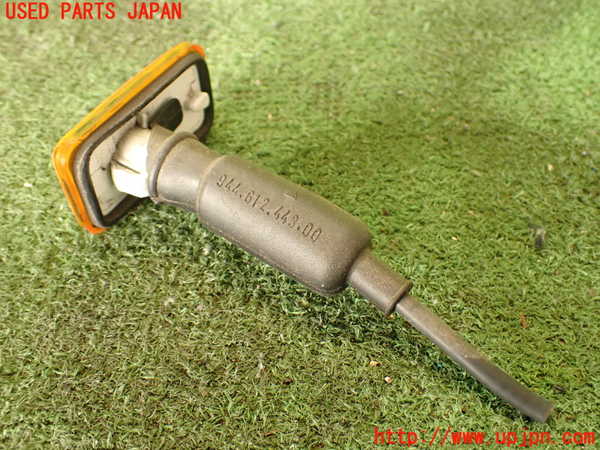 2UPJ-26341162]ポルシェ・968(968)左ウィンカーレンズ 中古_m0002.jpg