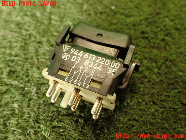 2UPJ-26346308]ポルシェ・968(968)スイッチ3 (ミラーコントロール) 中古_m0003.jpg