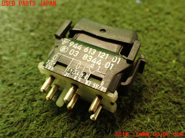 2UPJ-26346295]ポルシェ・968(968)フォグスイッチ 中古_m0003.jpg