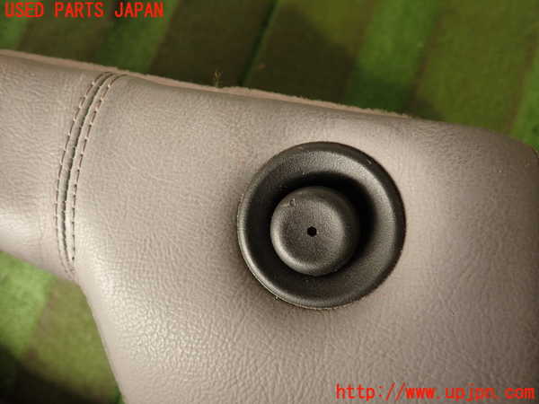 2UPJ-26347385]ポルシェ・968(968)リアシート 中古_m0004.jpg