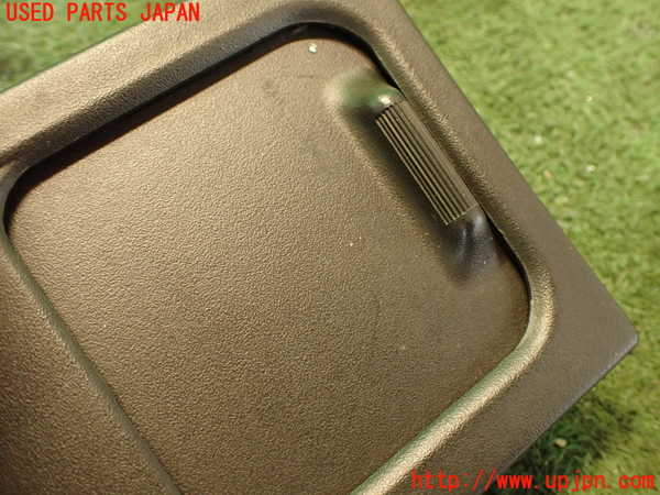 2UPJ-26347821]ポルシェ・968(968)灰皿1 中古_m0002.jpg