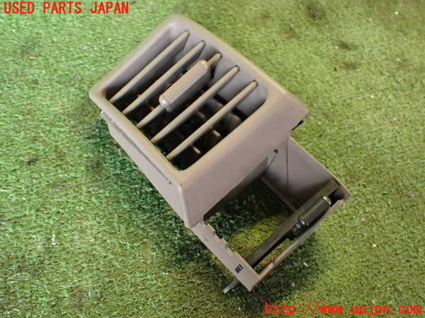 2UPJ-26347527]ポルシェ・968(968)エアコン吹き出し口2 (右) 中古_m0001.jpg