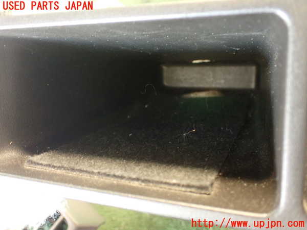 2UPJ-26347841]ポルシェ・968(968)小物入れ1 中古_m0002.jpg