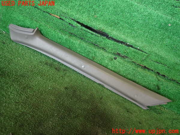 2UPJ-26347660]ポルシェ・968(968)左フロントピラートリム 中古_m0001.jpg