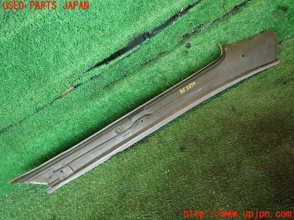 2UPJ-26347660]ポルシェ・968(968)左フロントピラートリム 中古_m0004.jpg