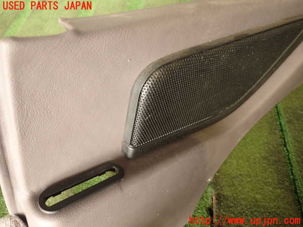 2UPJ-26347675]ポルシェ・968(968)右リアピラートリム 中古_m0003.jpg