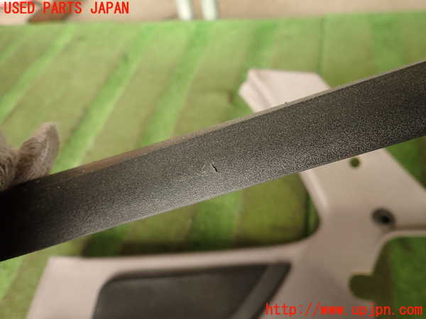 2UPJ-26347675]ポルシェ・968(968)右リアピラートリム 中古_m0004.jpg