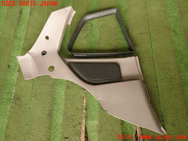 5UPJ-26347680]ポルシェ・968(968)左リアピラートリム 中古_m0001.jpg