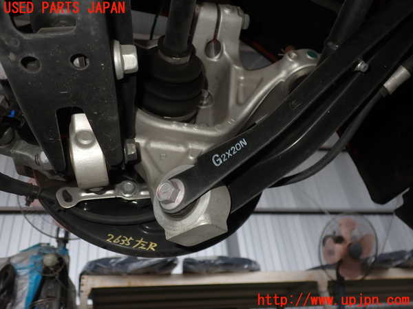 5UPJ-26354305]WRX S4(VBH)左リアナックルハブ 中古_m0001.jpg
