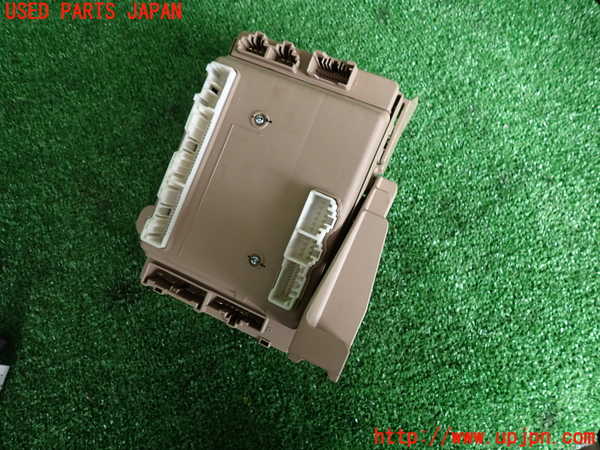 2UPJ-26356742]WRX S4(VBH)ヒューズボックス2 中古_m0003.jpg